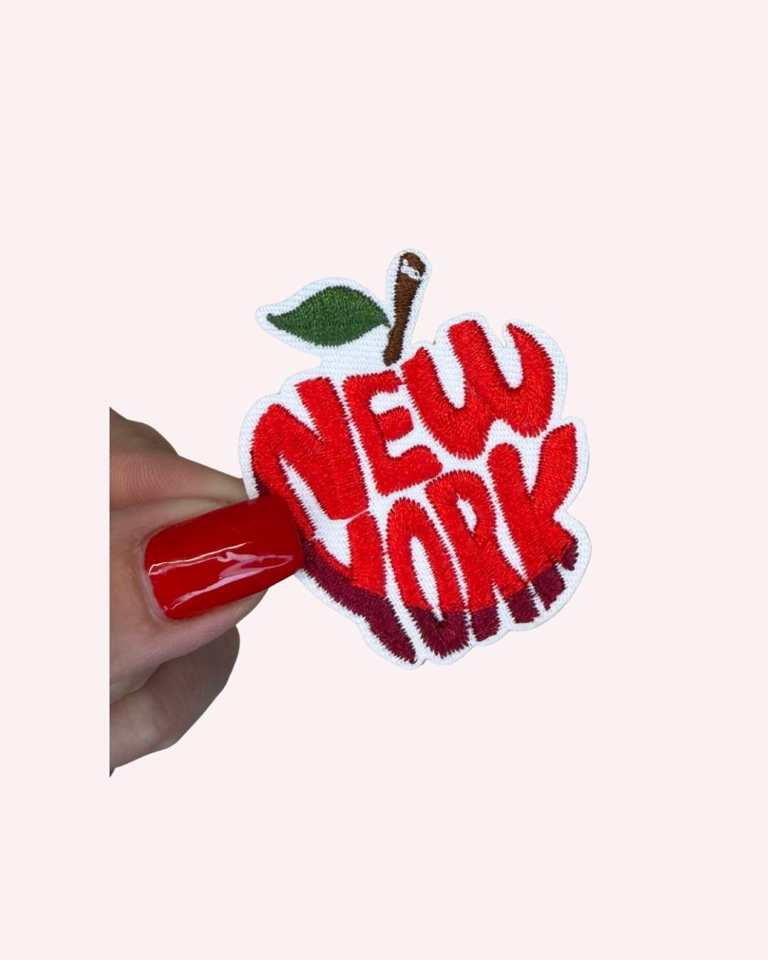 Apple-Shaped “New York” Iron-On Patch – 2-Inch cute Embellishment